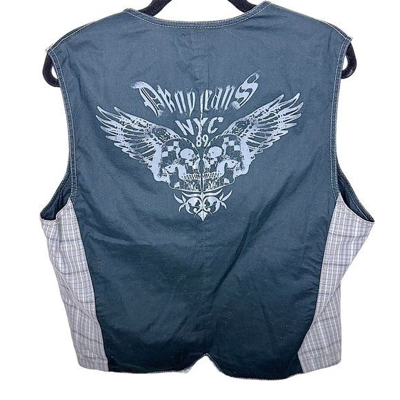 Vintage Y2K DNKY Punk Style Vest with Skulls size large - Picture 6 of 6